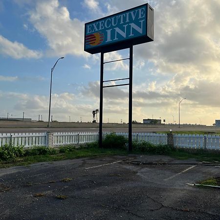 Executive Inn Robstown Zewnętrze zdjęcie